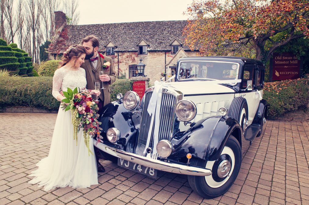 Top local wedding transport suppliers in the Cotswolds – get me to the church on time!