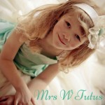 Mrs W Tutus logo